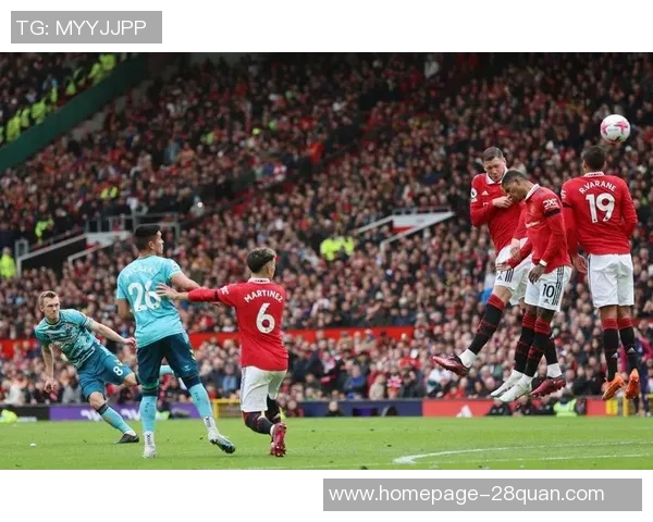 曼城与曼联激战回顾精彩比赛录像全程回放与分析